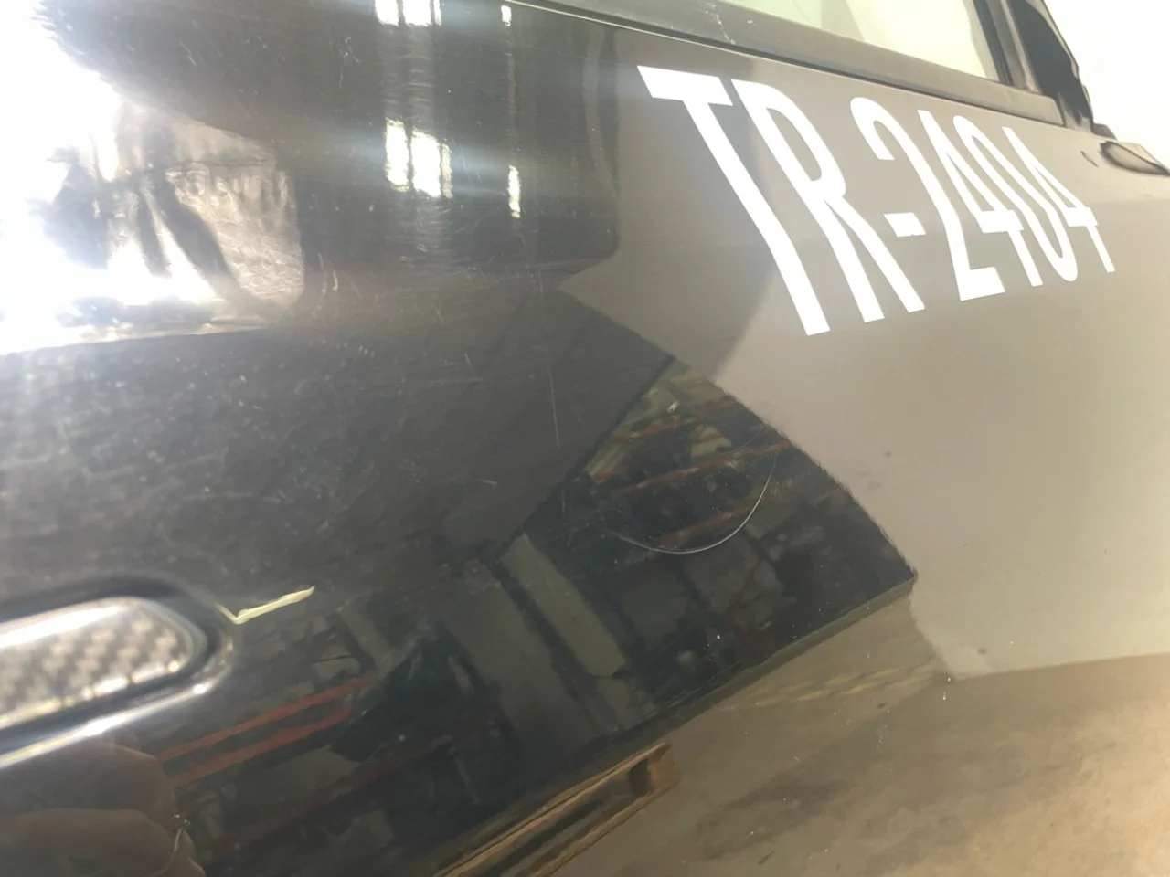 Tesla MODEL Y 2021- Ajtó, 4 ajtós, első, jobb nézet 4