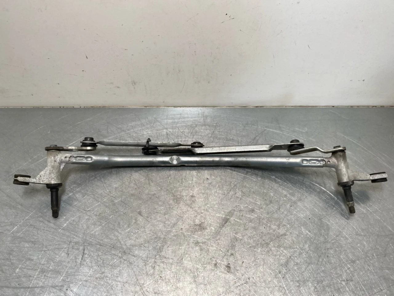Peugeot EXPERT/E-EXPERT 2017-> Windshield wiper linkage view 2