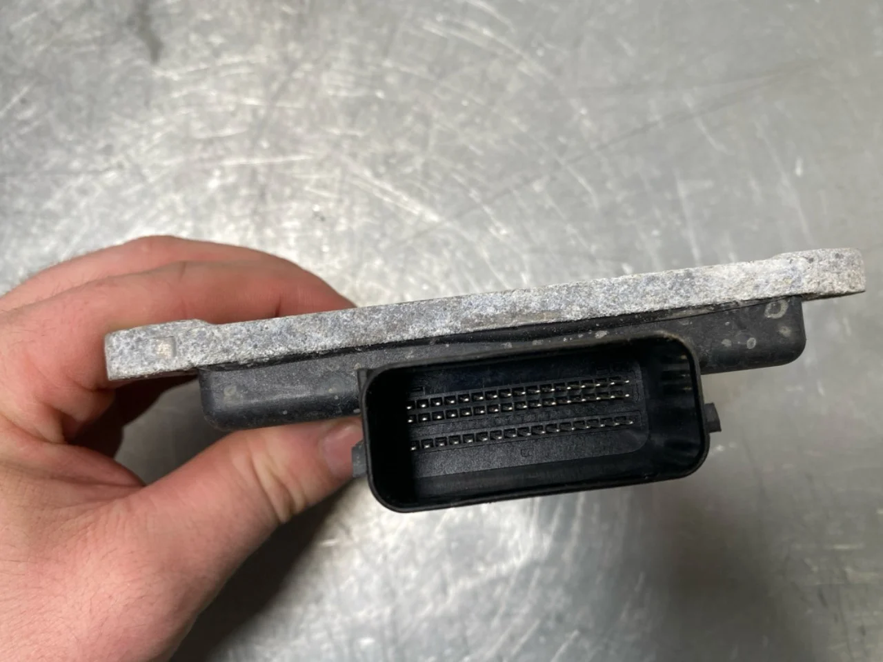 BMW I3 I01 2013-22 Vezérlőegység, befecskendezés (benzin) nézet 2