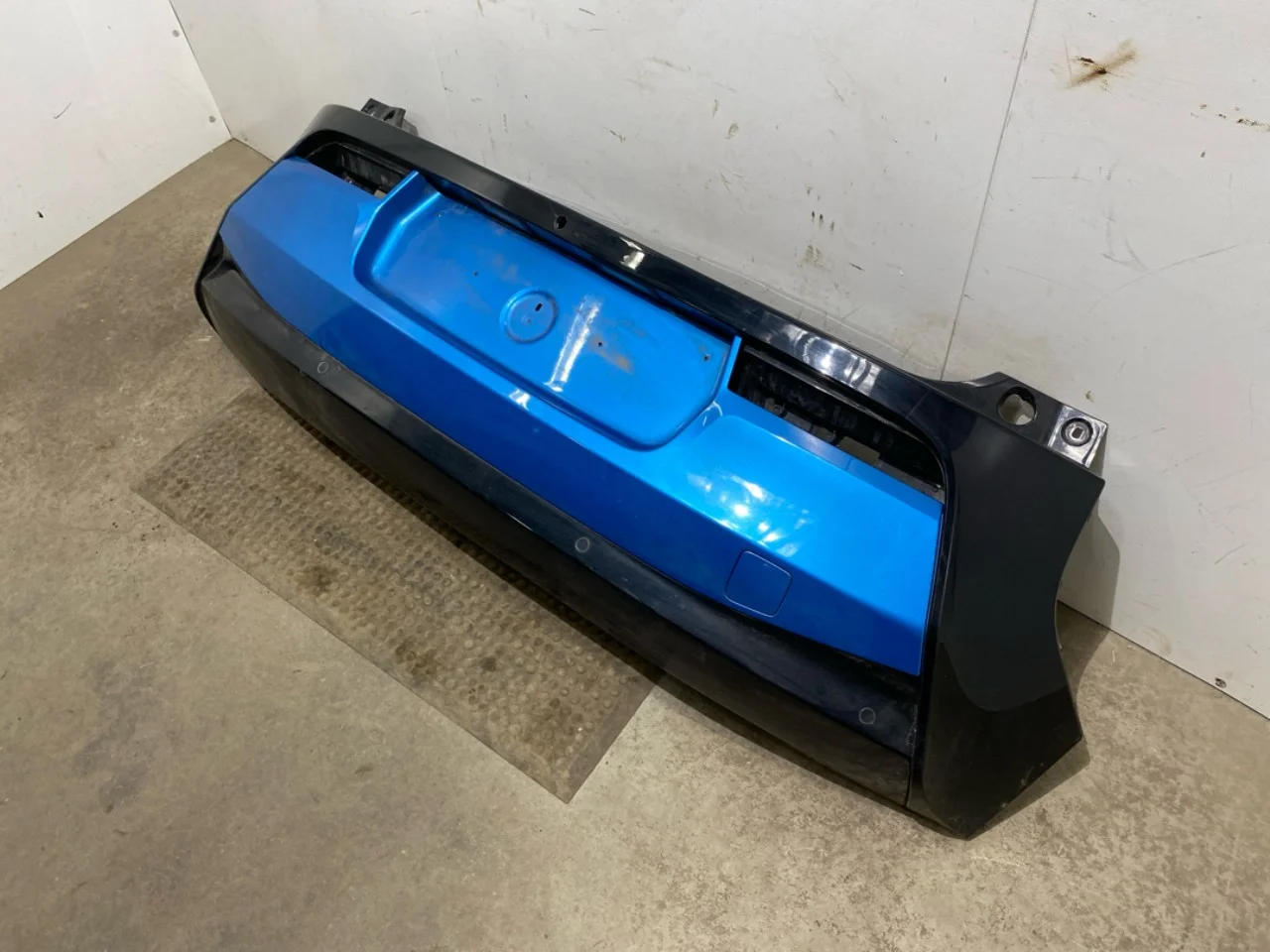 BMW I3 I01 2013-22 Rear bumper view 3