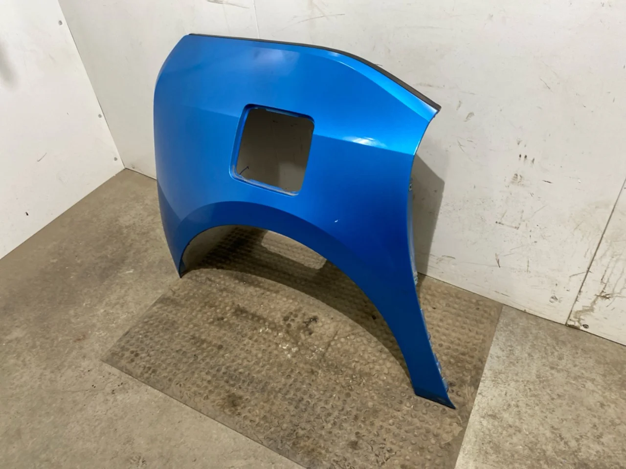 BMW I3 I01 2013-22 Rear right fender view 3
