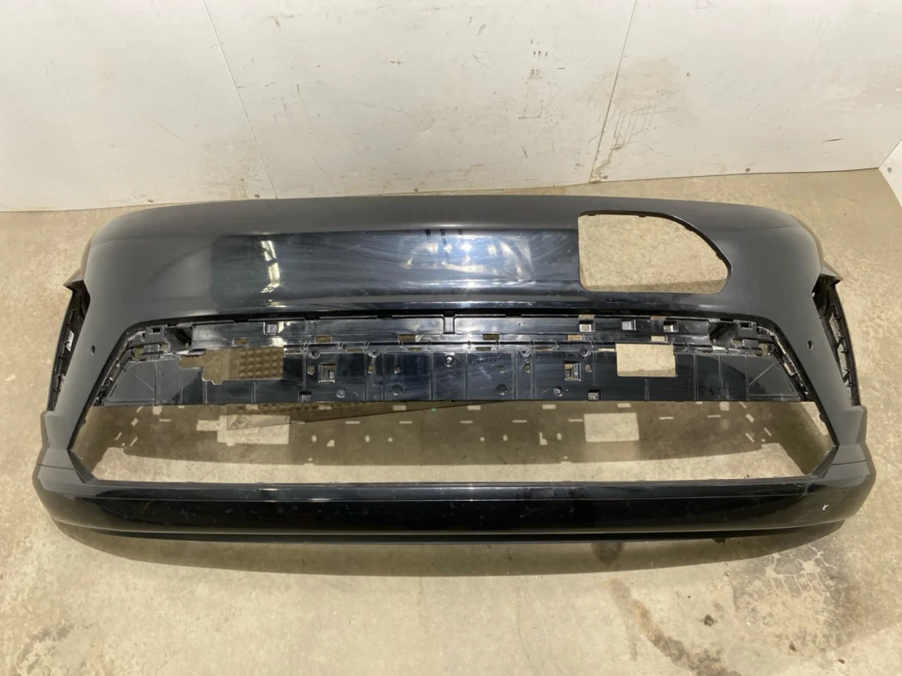 Hyundai KONA 2023- Front bumper