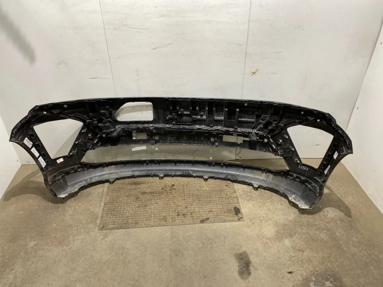 Hyundai KONA 2023- Front bumper view 4