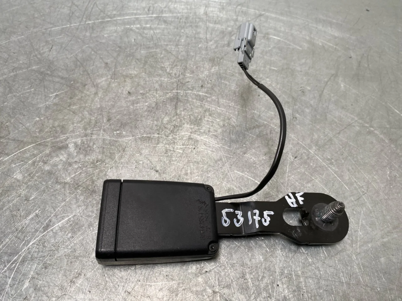 Renault ZOE/E- TECH 2013--> Seat belt buckle / anchor view 2