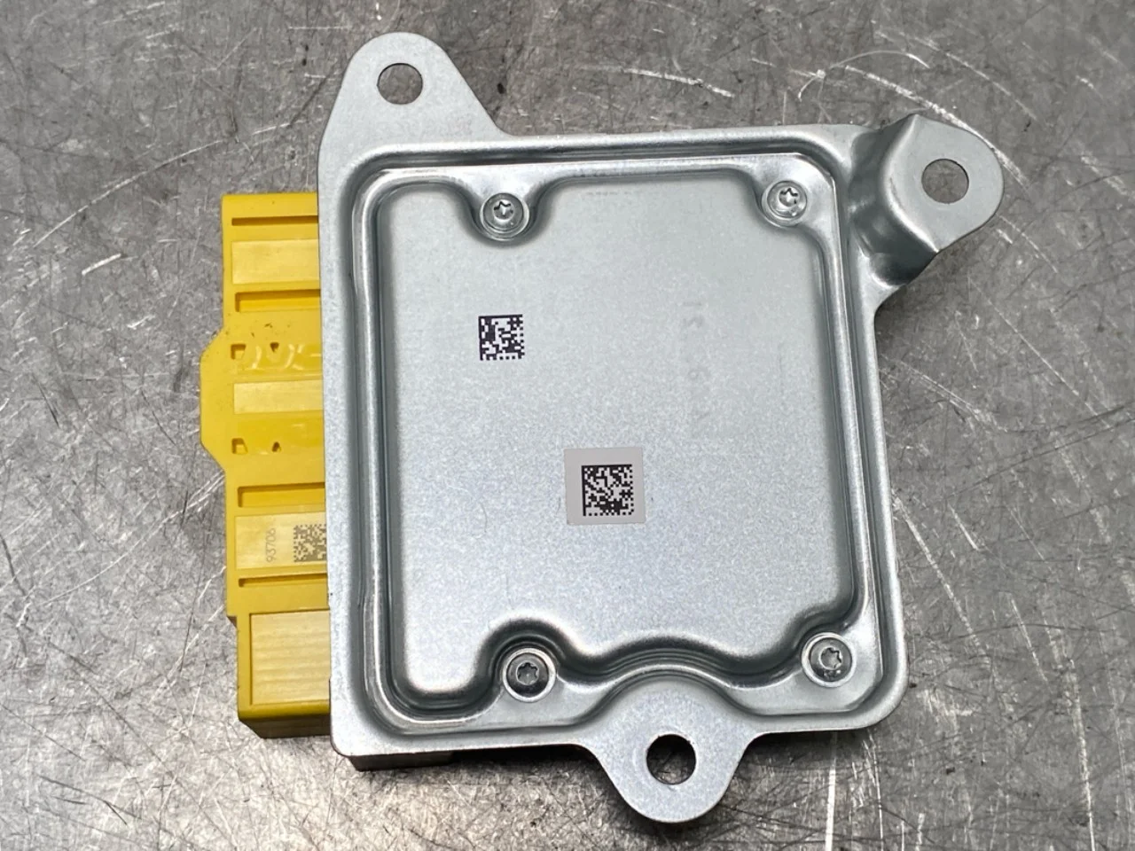 Mercedes EQS V297 2022- Légzsák elektronikai egység nézet 2