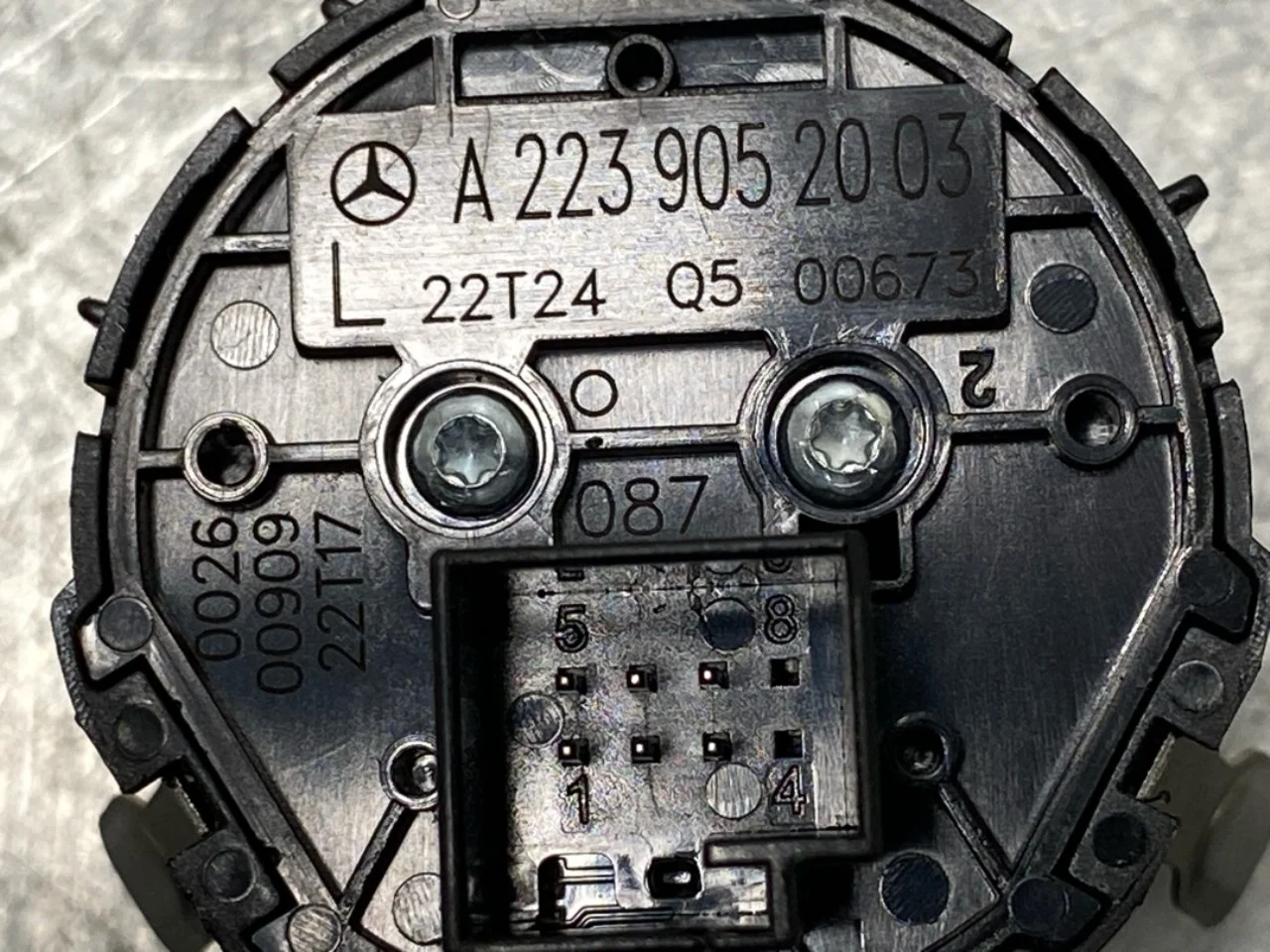 Mercedes EQS V297 2022- Headlight switch view 3