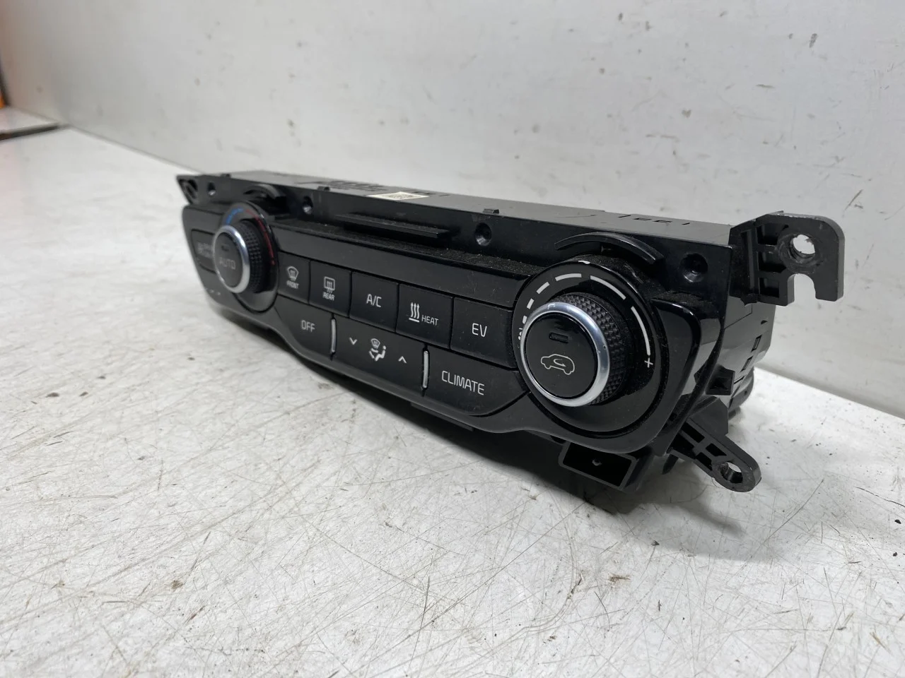 Kia NIRO SG2 2023- Fűtéskezelő egység nézet 3