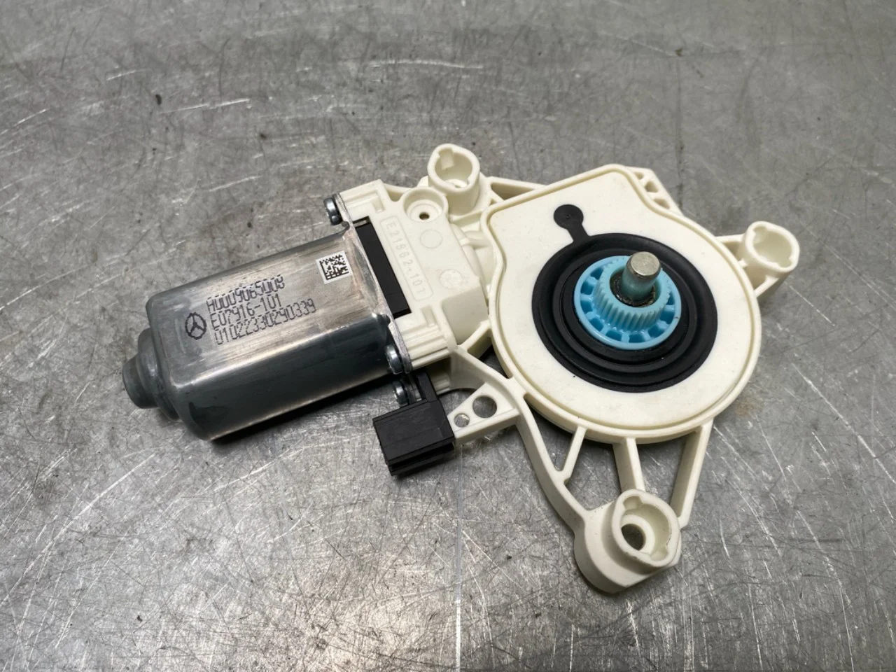 Mercedes EQS V297 2022- Ablakemelő motor