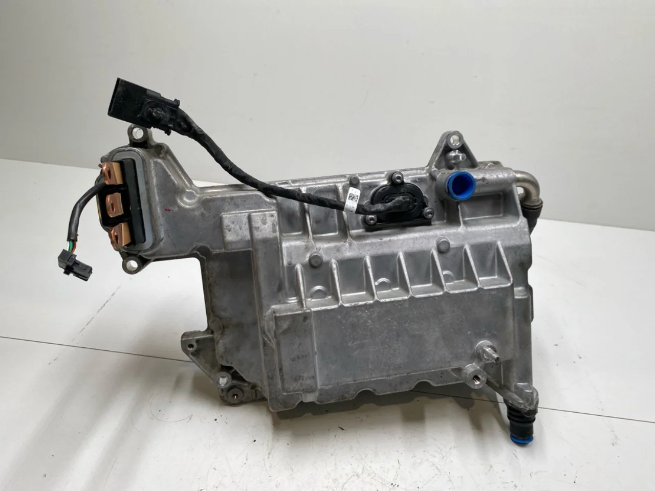 Toyota PROACE II 2016- Inverter, 12-220V nézet 3
