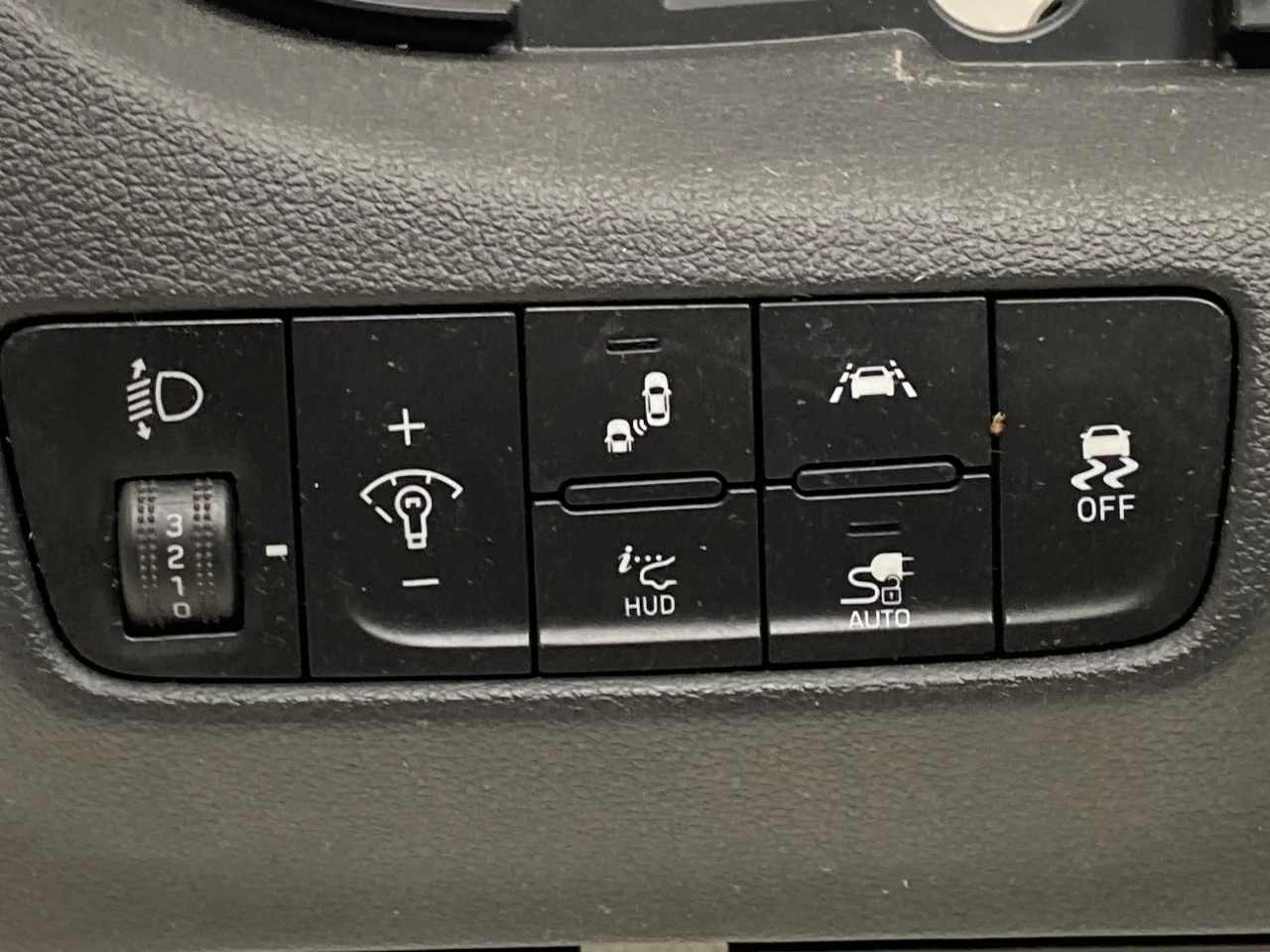 Hyundai KONA / ELECTRIC 2018-23 Egyéb kapcsolók nézet 2