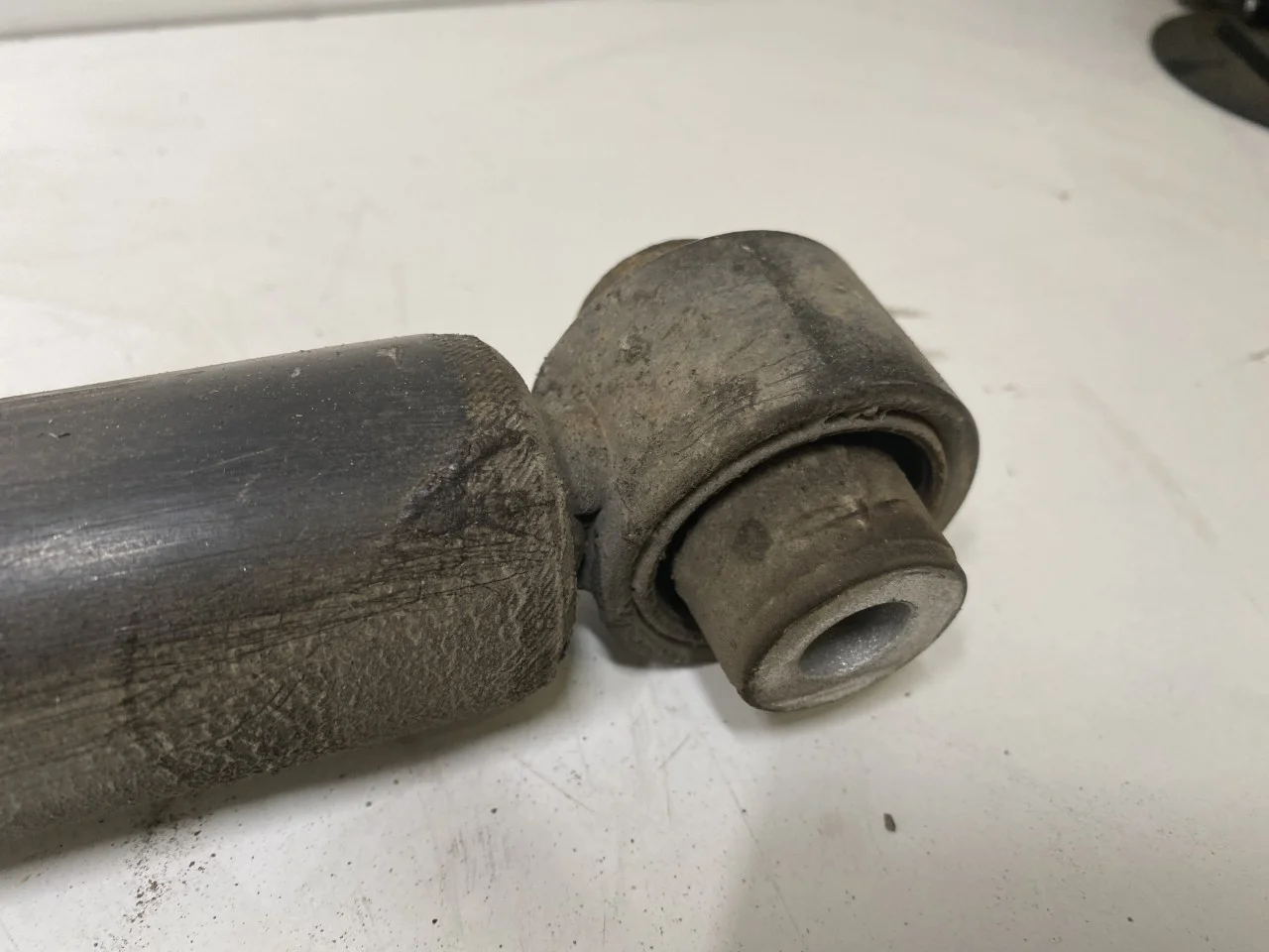 Hyundai IONIQ 5 NE 2022- Shock absorber, rear view 2