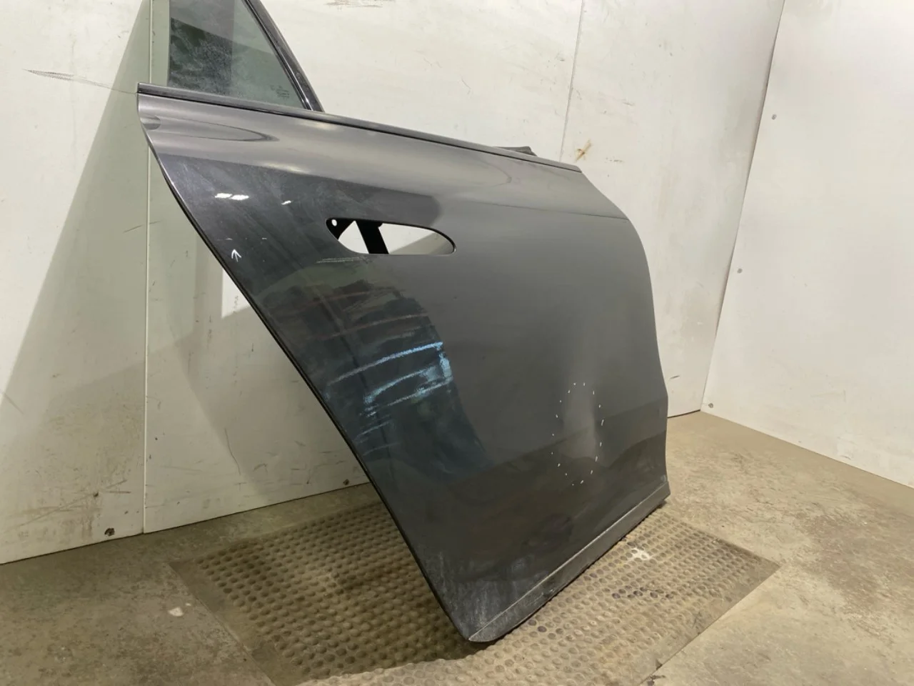 Mercedes EQS V297 2022- Ajtó, 4 ajtós, hátsó, jobb nézet 2