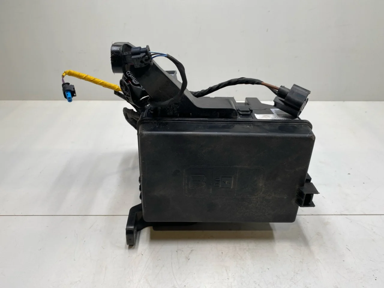 Volvo EX30 2024- Biztosítékdoboz / elektromos központ