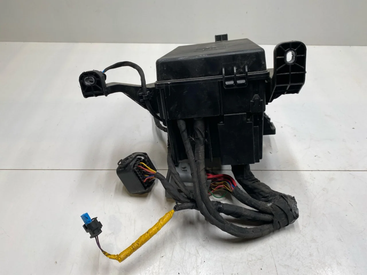 Volvo EX30 2024- Biztosítékdoboz / elektromos központ nézet 3
