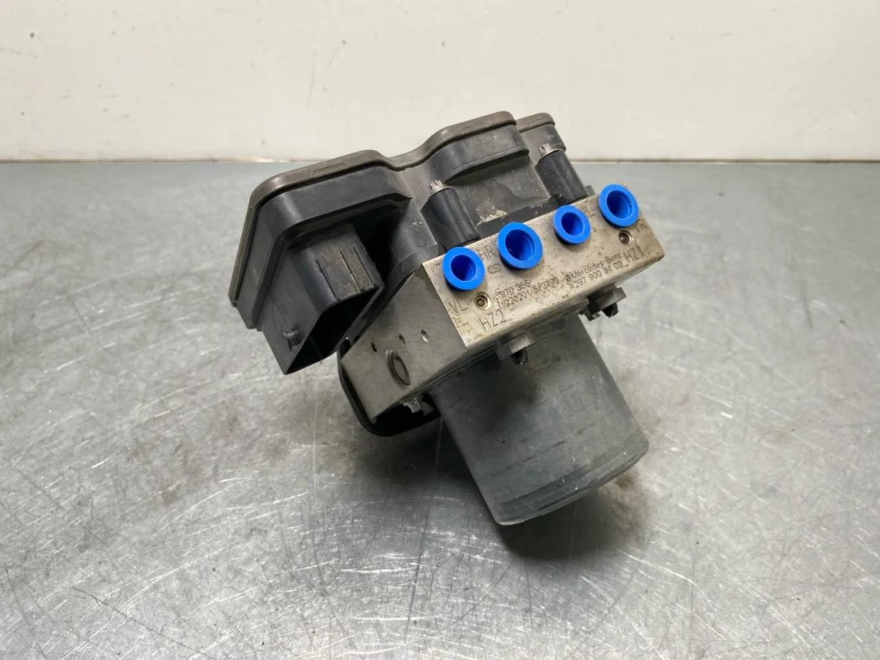 Mercedes EQS V297 2022- ABS hidraulika egység (tömb)