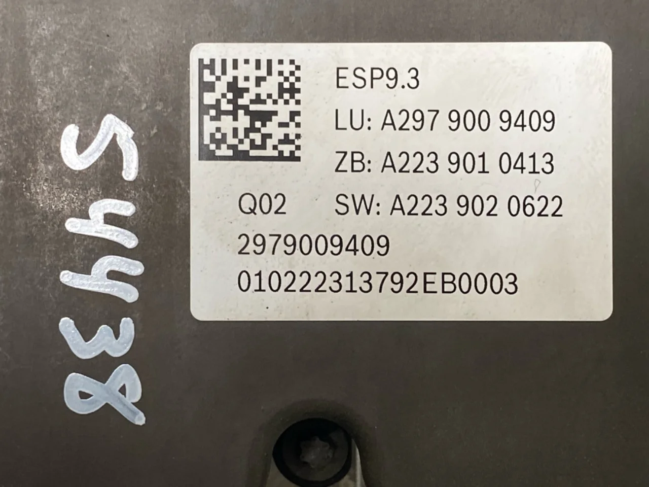 Mercedes EQS V297 2022- ABS hidraulika egység (tömb) nézet 3