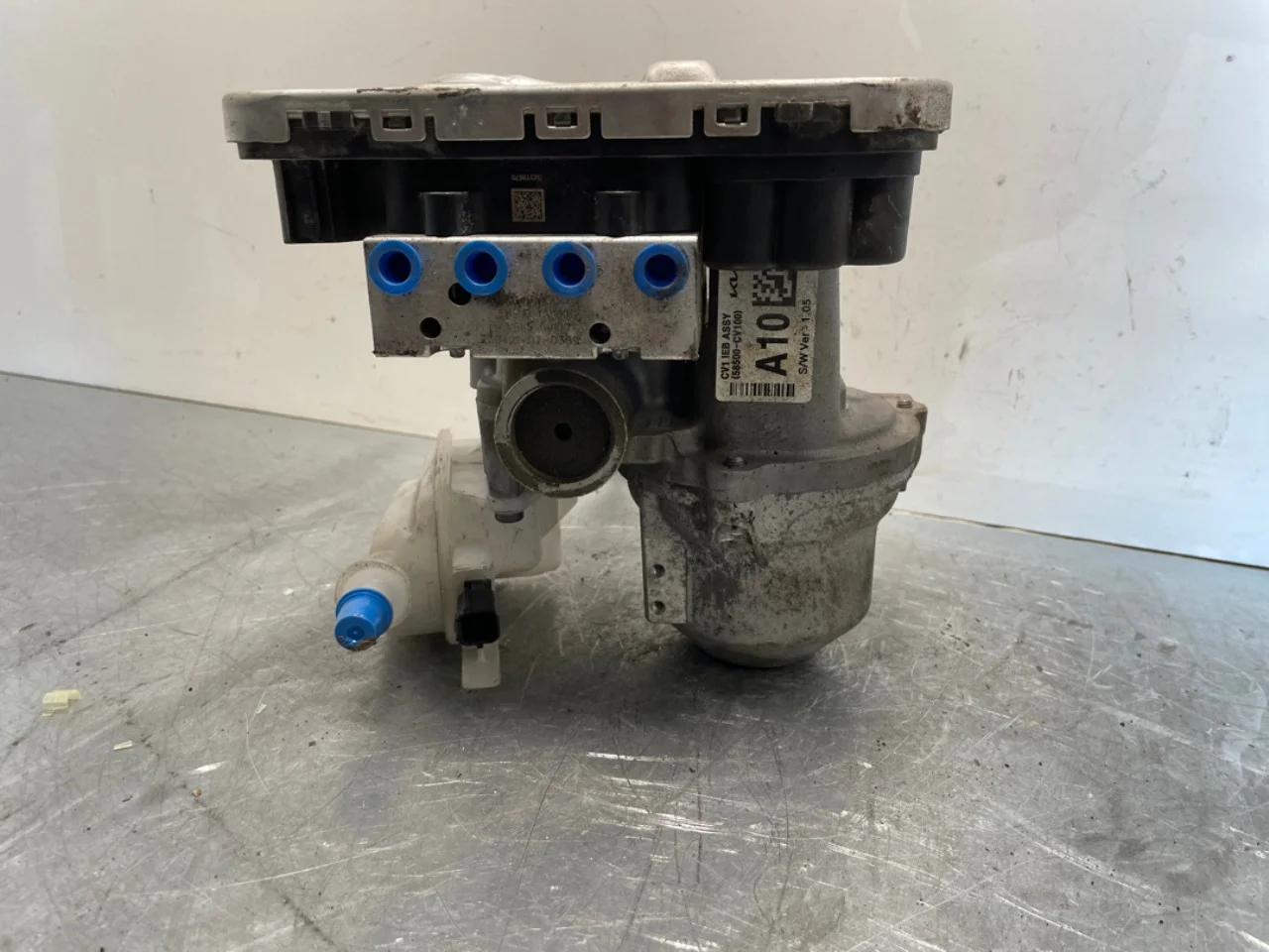 Kia EV6 2022- Brake booster view 4
