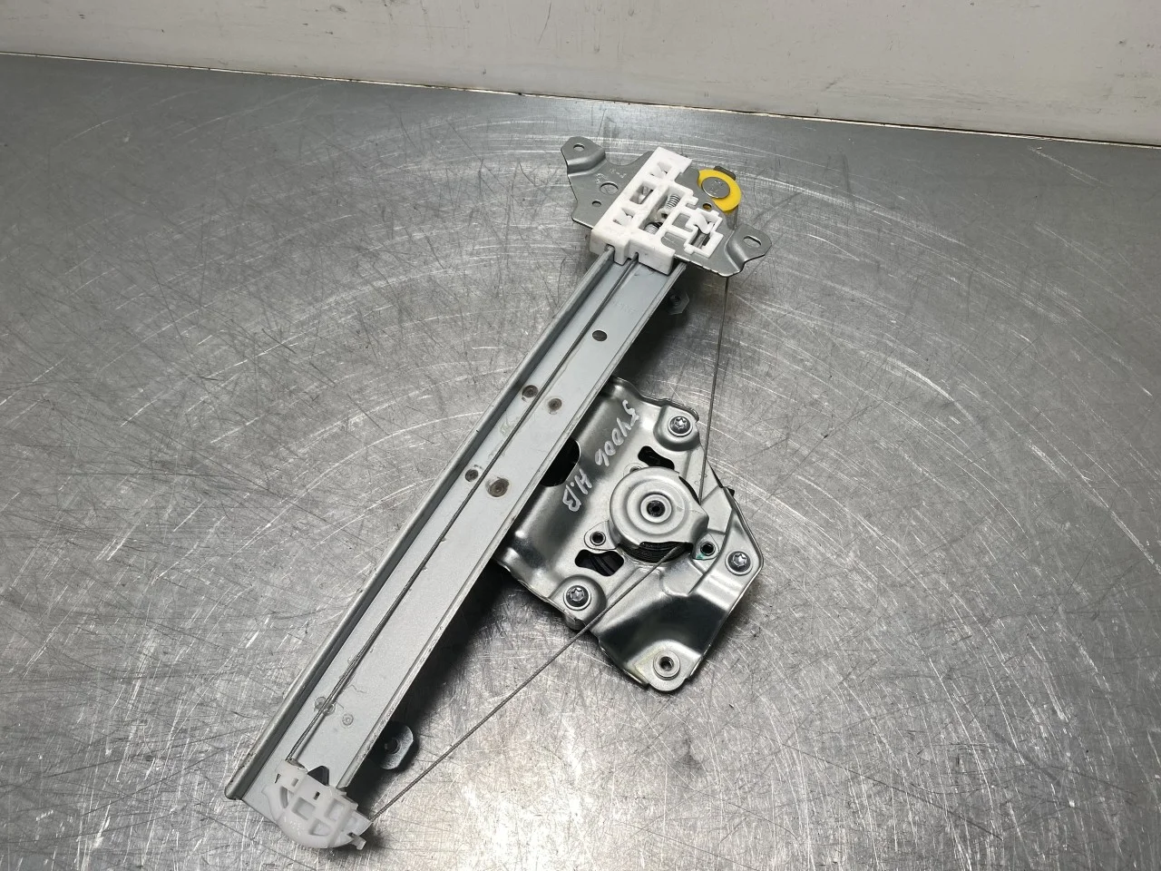 Nissan ARIYA 2021- Electric window regulator, complete view 2