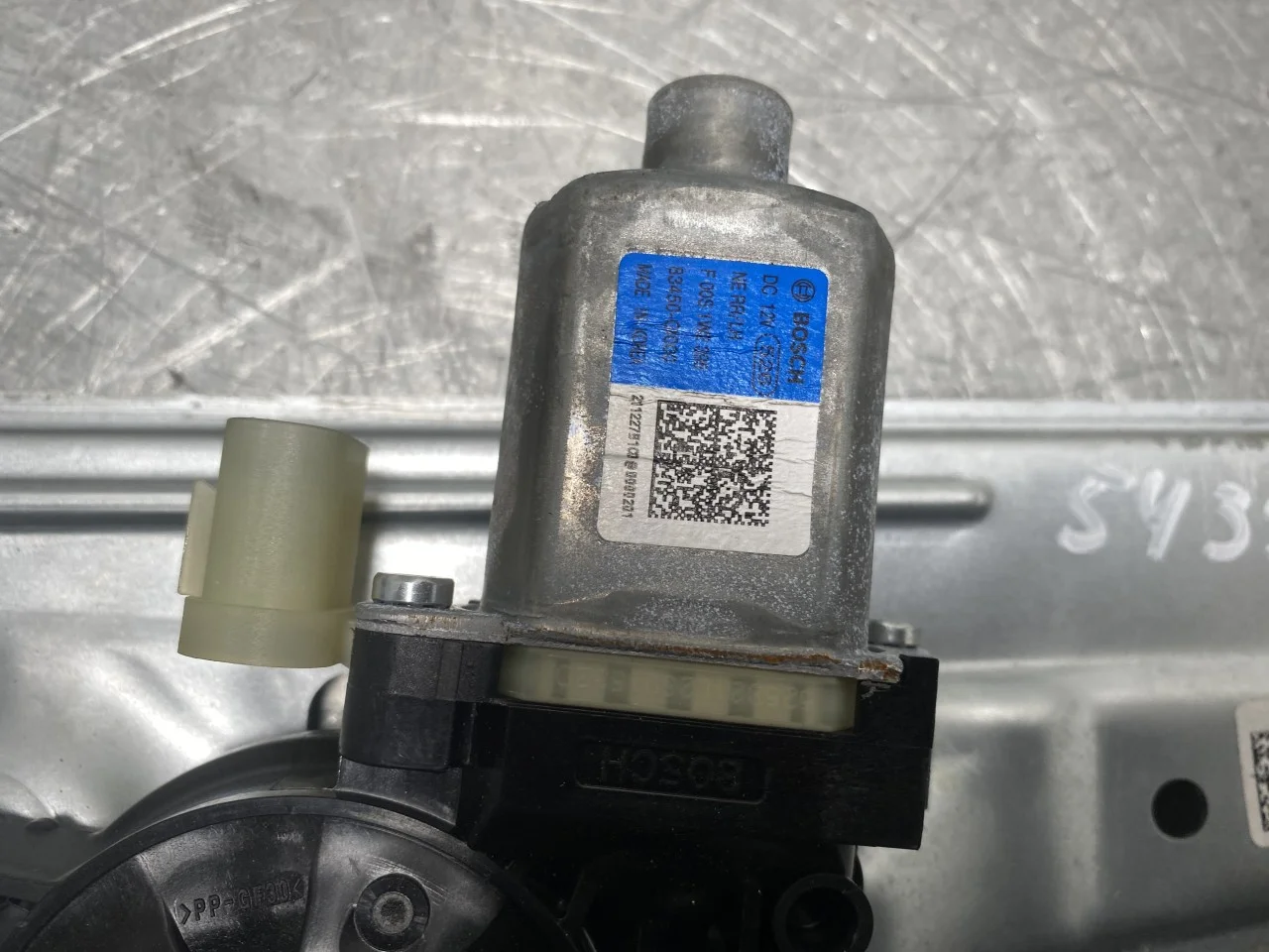 Hyundai IONIQ 5 NE 2022- Electric window regulator, complete view 2