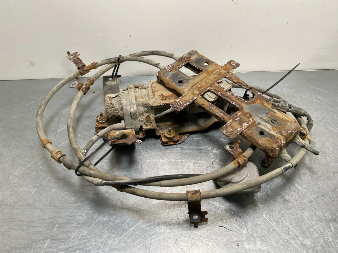 Nissan LEAF 2011-17 Parking brake motor unit