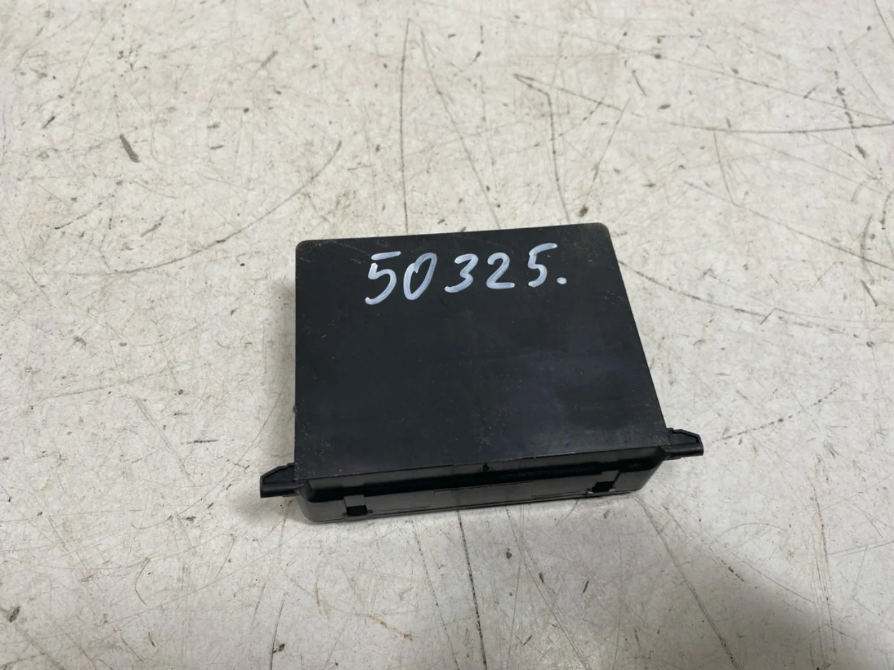 Peugeot 208/E-208 2020-> Climate control unit view 3