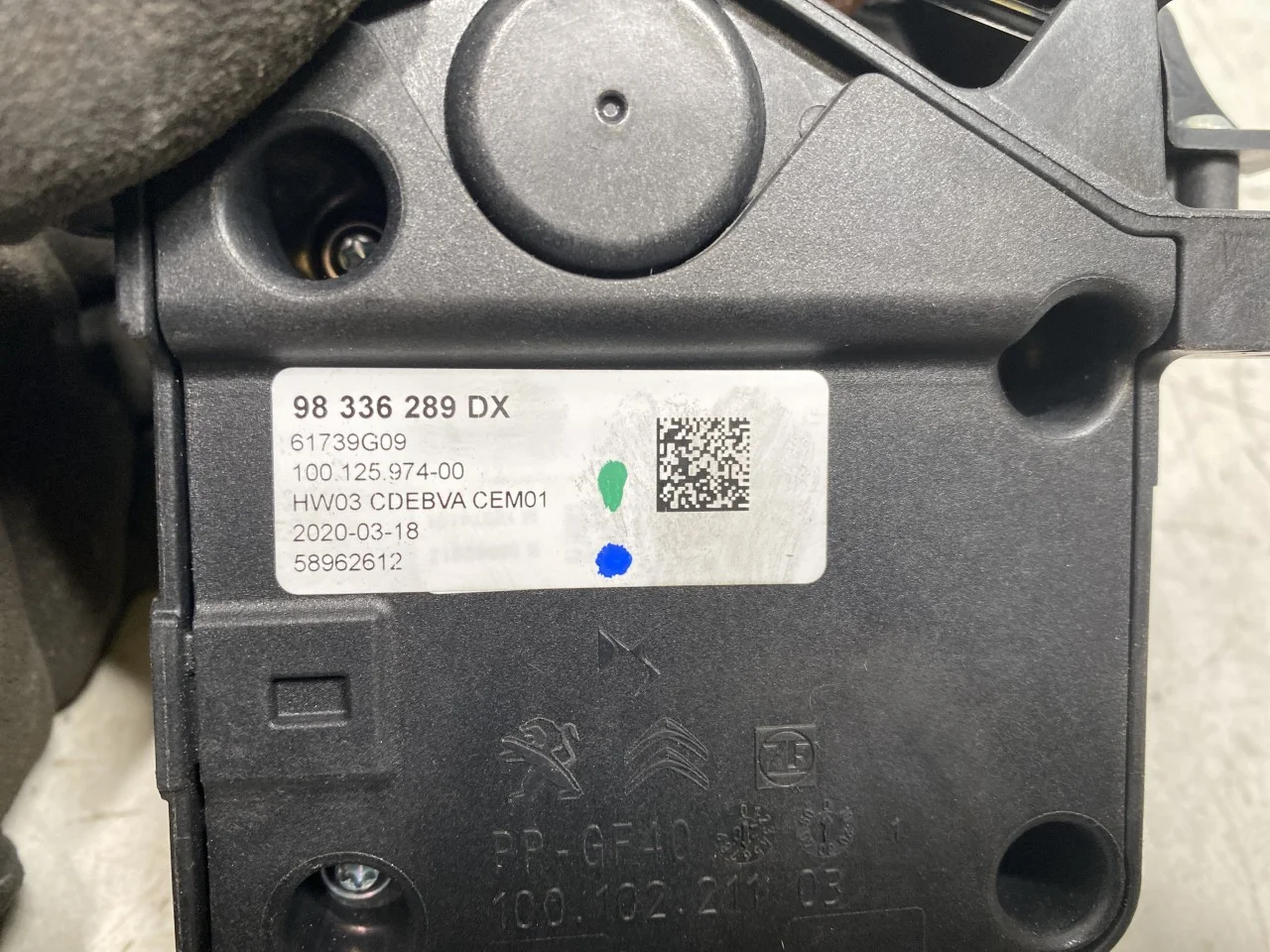 Peugeot 208/E-208 2020-> Váltókar nézet 4