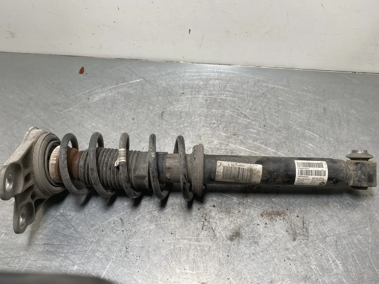 BMW I3 I01 2013-22 Amortizor tip McPherson, spate dreapta