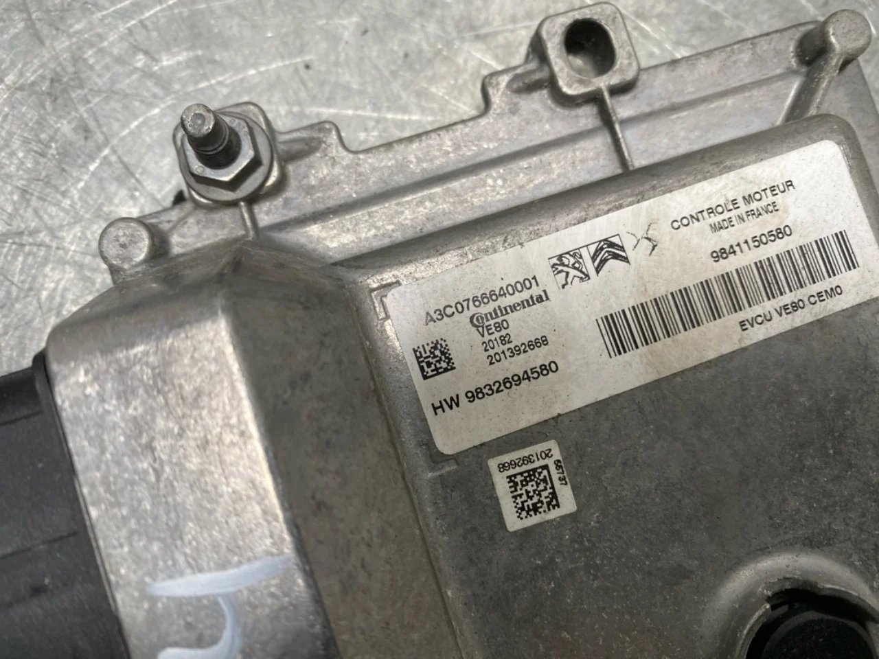 Peugeot 2008/E-2008 2020-> Vezérlőegység, befecskendezés (benzin) nézet 2