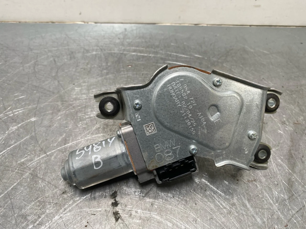 BMW IX 2022- Ablaktörlő motor, csomagtérajtó nézet 2