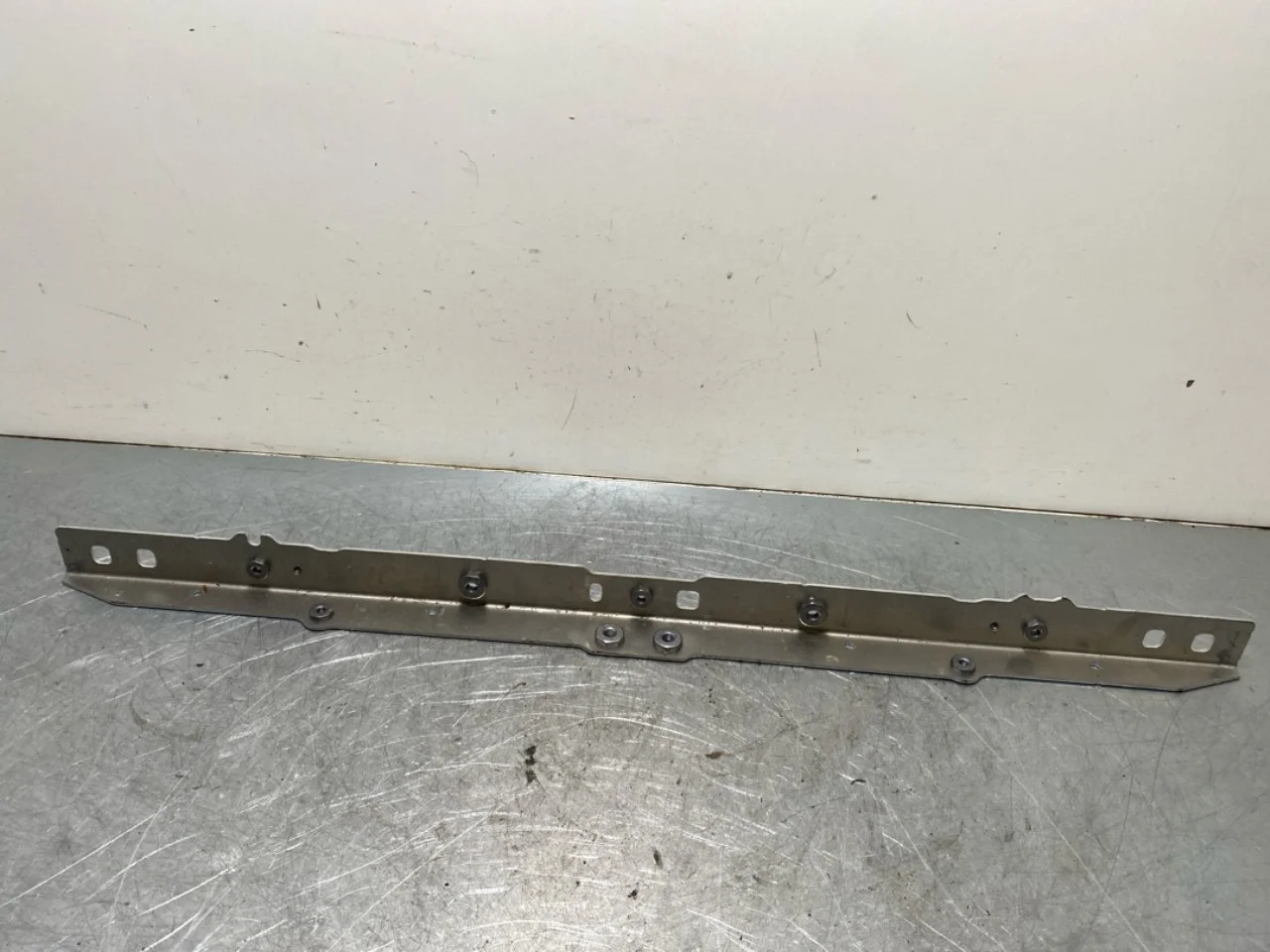 BMW IX 2022- Upper front panel view 2