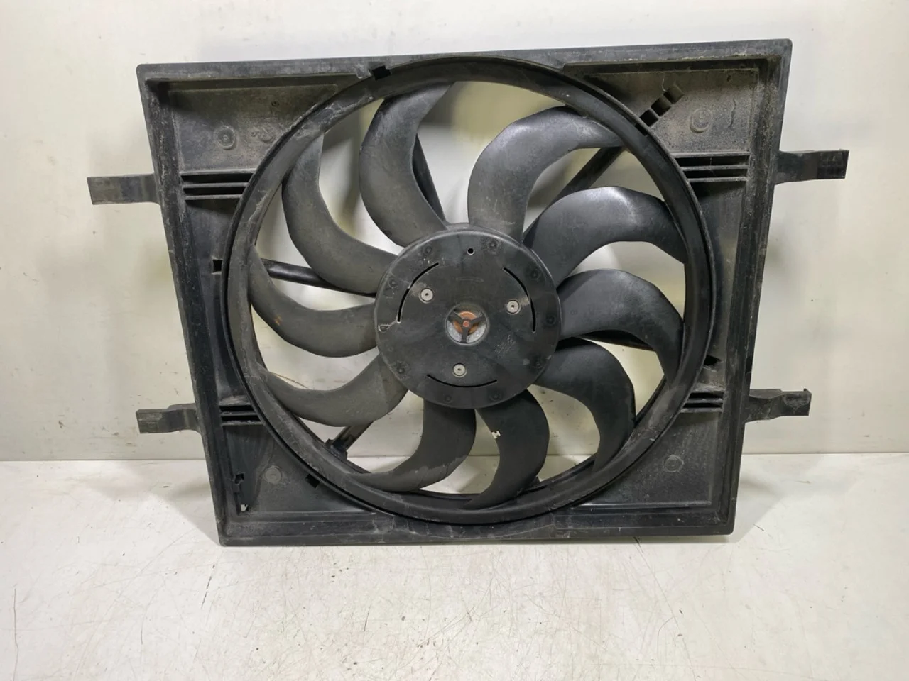 Volkswagen ID.4 2021- Hűtőventilátor, elektromos nézet 4