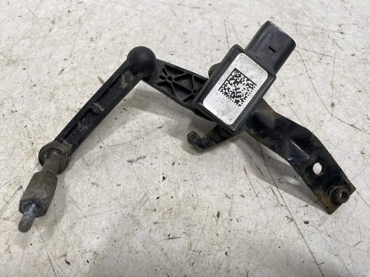 Volkswagen ID.4 2021- Level control / air suspension sensor