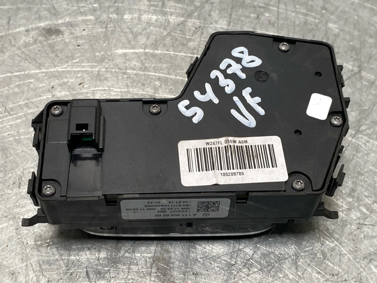 Mercedes EQA H243 2021- Egyéb kapcsolók nézet 2