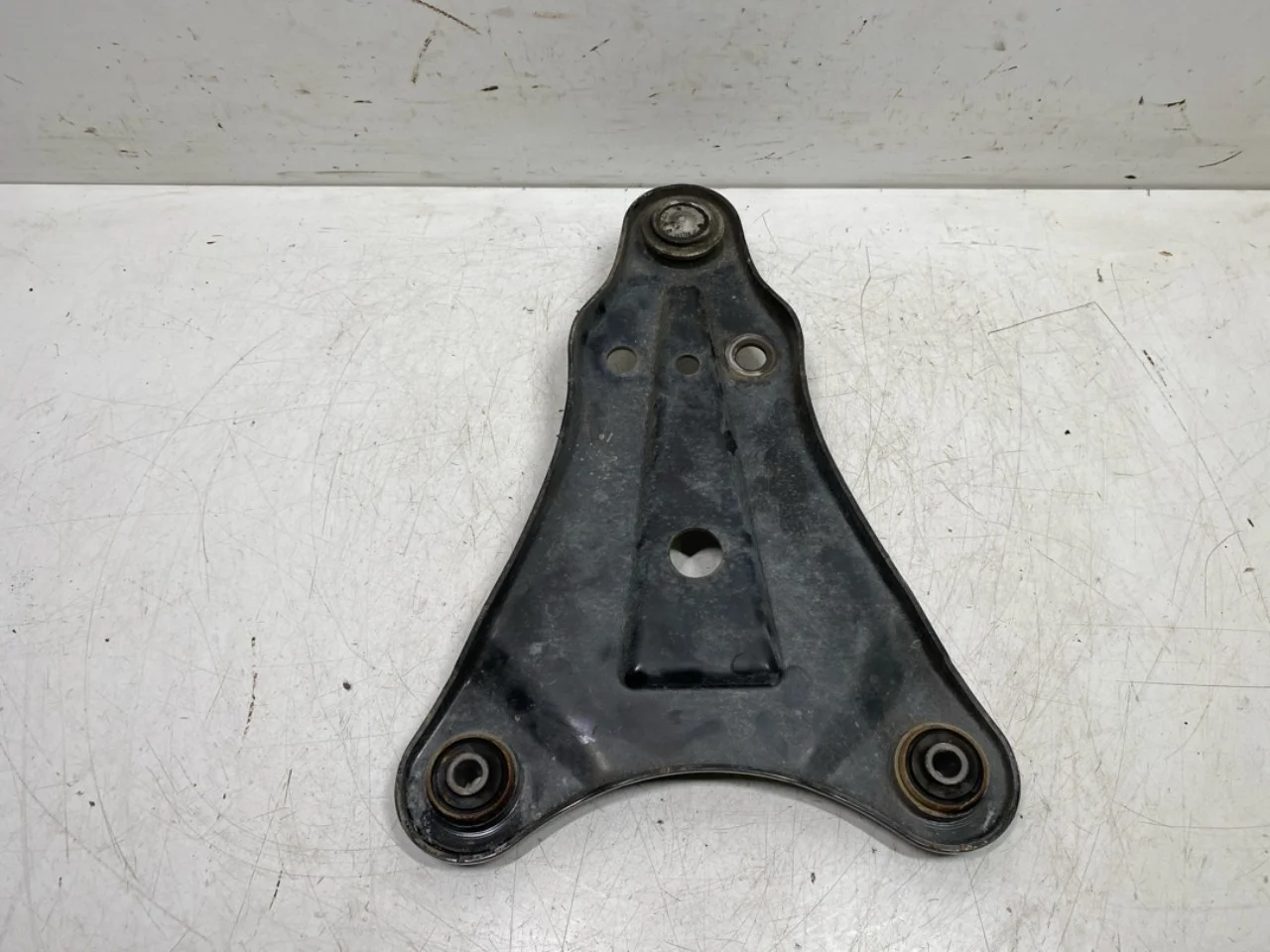 Renault TWIZY Control arm, rear right view 4