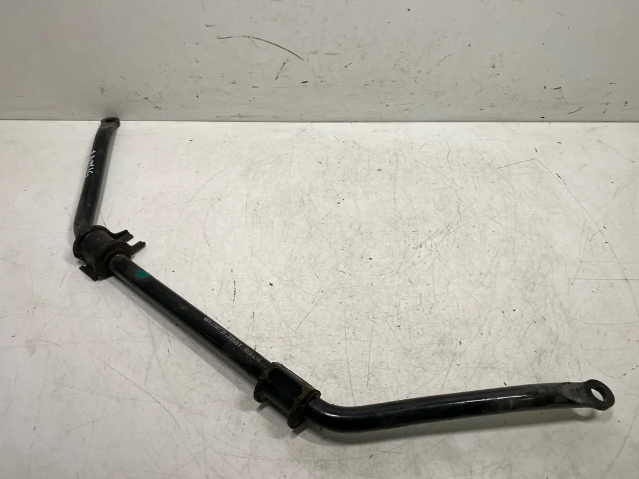 Renault TWIZY Front stabilizer bar view 2
