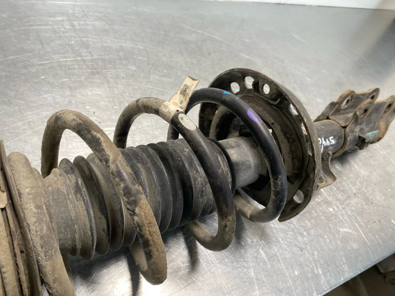 Kia SOUL 2009- Strut assembly, front right view 4