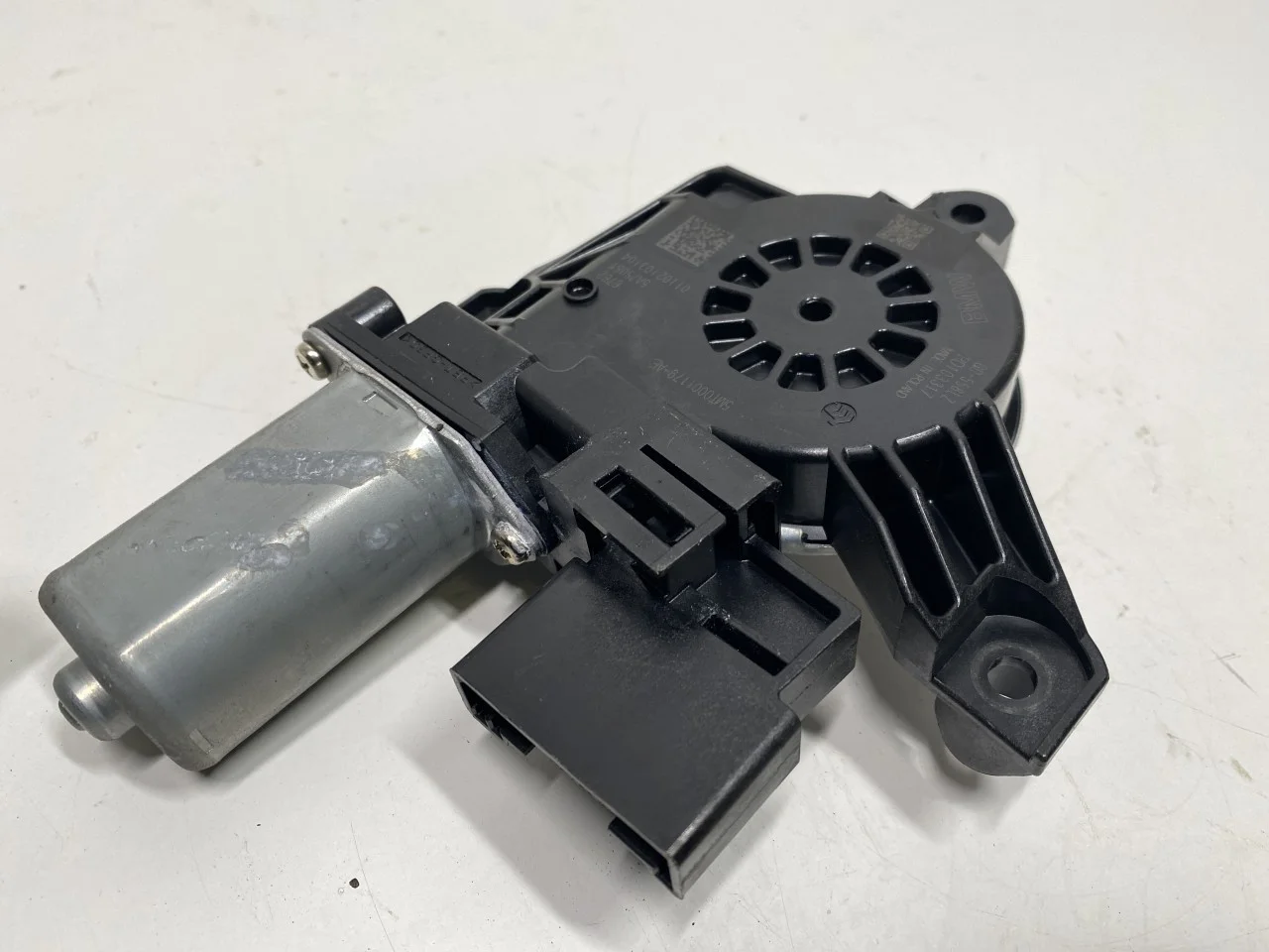 BMW X1/IX1 U11 2023- Ablakemelő motor nézet 4