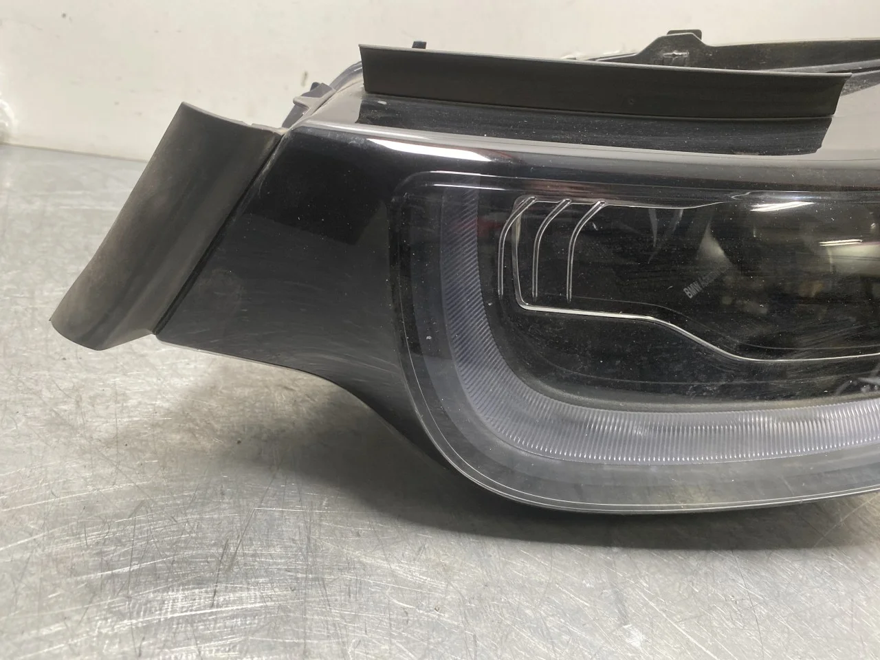 BMW I3 I01 2013-22 Fényszóró, bal nézet 2