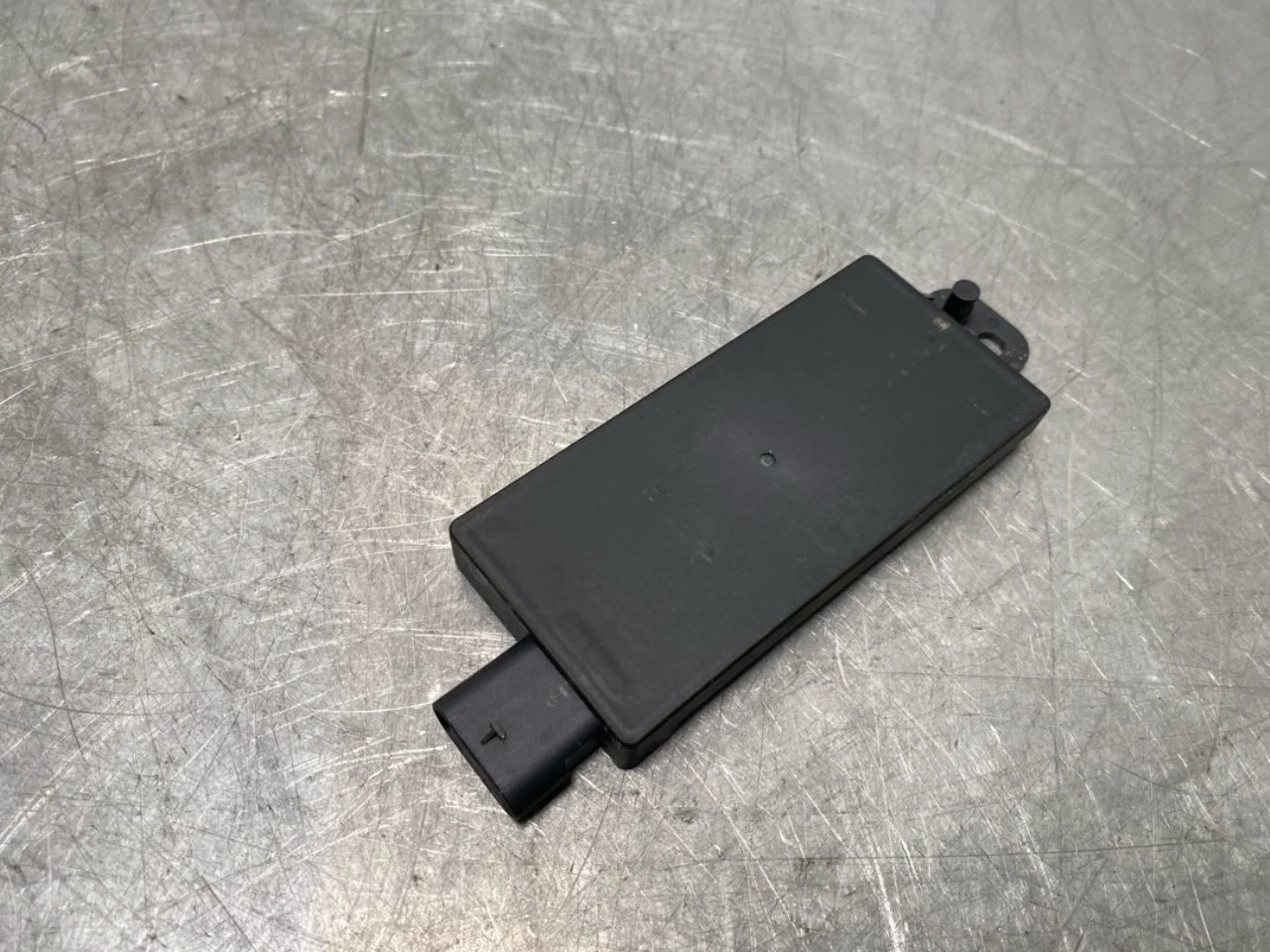 Tesla MODEL Y 2021- Vezérlőegység, Bluetooth
