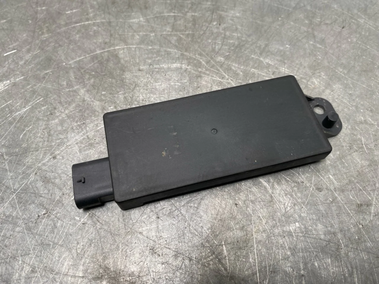 Tesla MODEL Y 2021- Vezérlőegység, Bluetooth