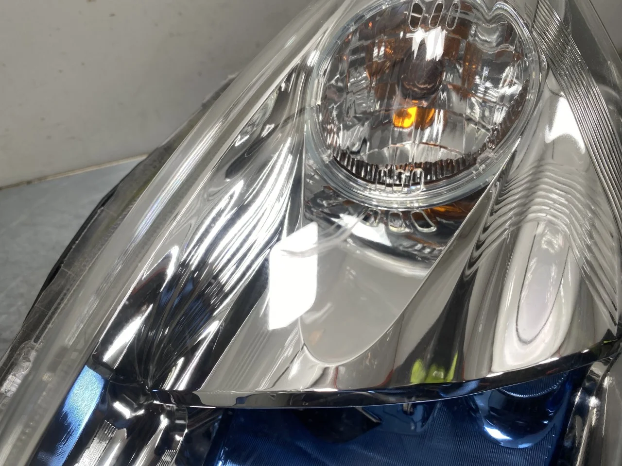 Nissan LEAF 2011-17 Fényszóró, bal nézet 2