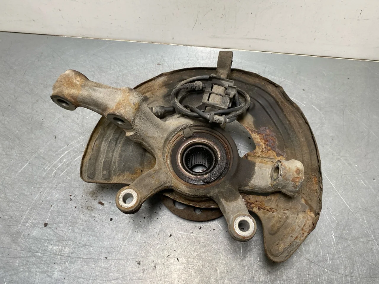 Mercedes B 180-200 W246/W242 2012-19 Csonkállvány, jobb első nézet 2