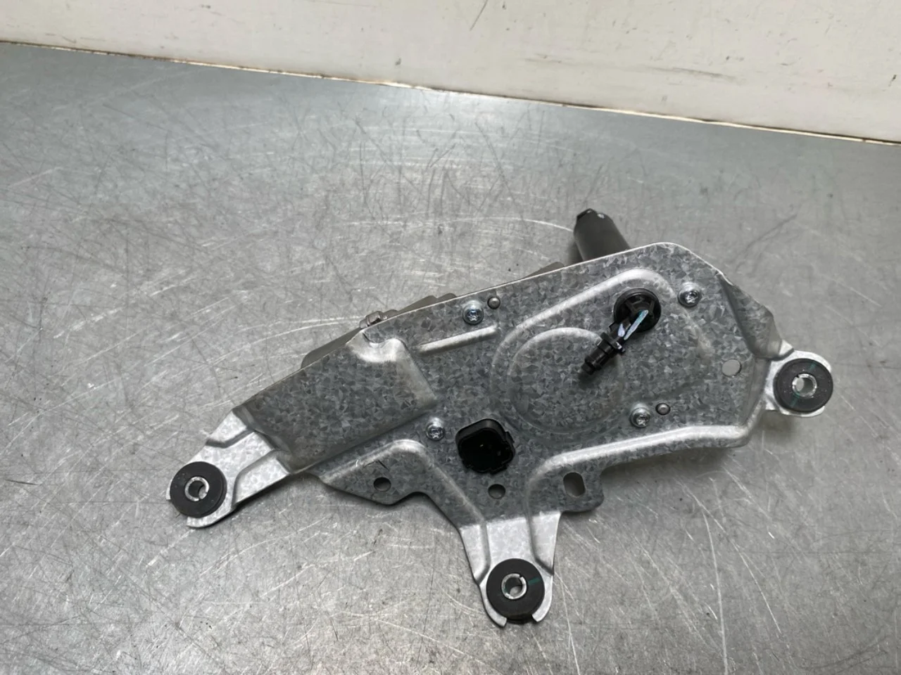 Mg MG4 EH32 2023- Ablaktörlő motor, csomagtérajtó nézet 2