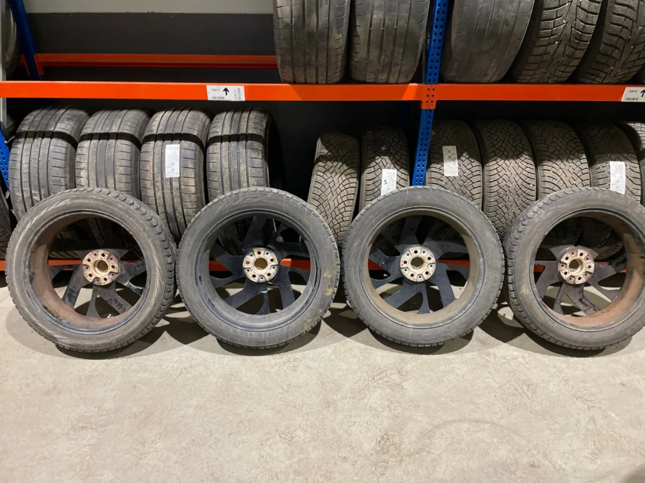 BMW I3 I01 2013-22 Winter tire with rim view 2