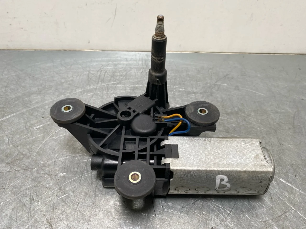 Fiat 500 2007->>24 Ablaktörlő motor, csomagtérajtó