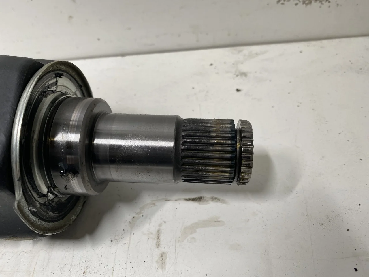 Toyota BZ4X EA10 2022- Féltengely, első, bal nézet 2
