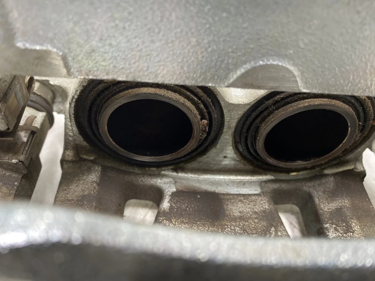 Toyota BZ4X EA10 2022- Etrier frână față dreapta vedere 4