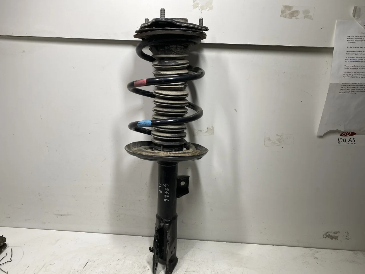 Toyota BZ4X EA10 2022- Amortizor tip McPherson, față dreapta