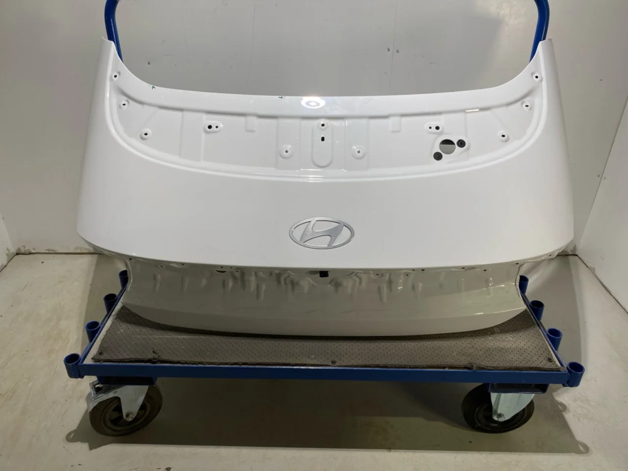 Hyundai IONIQ 6 CE 2023->> Trunk lid, sedan