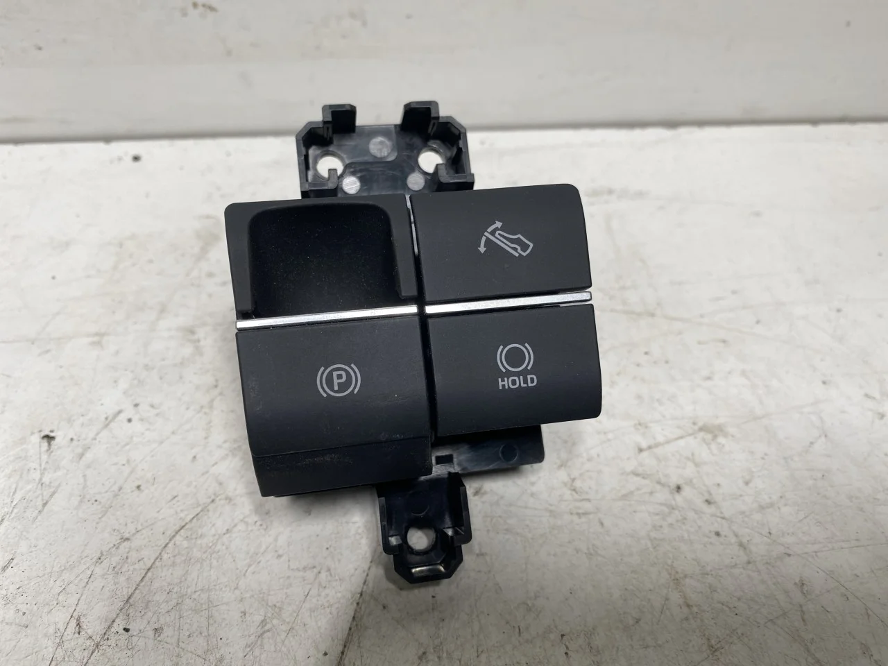 Toyota BZ4X EA10 2022- Rögzítőfék kapcsoló